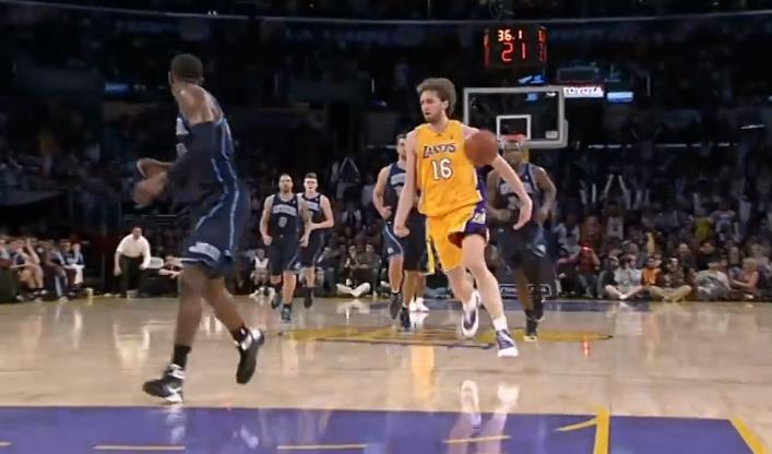 Kobe的生涯最佳隊友之一，重溫大Gasol湖人生涯十佳球！
