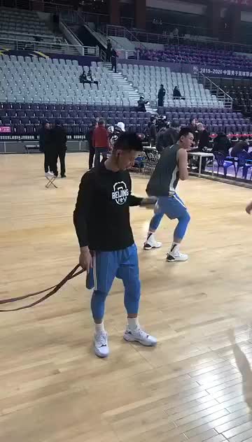 林書豪你這樣做，是因為怕手機著涼嗎