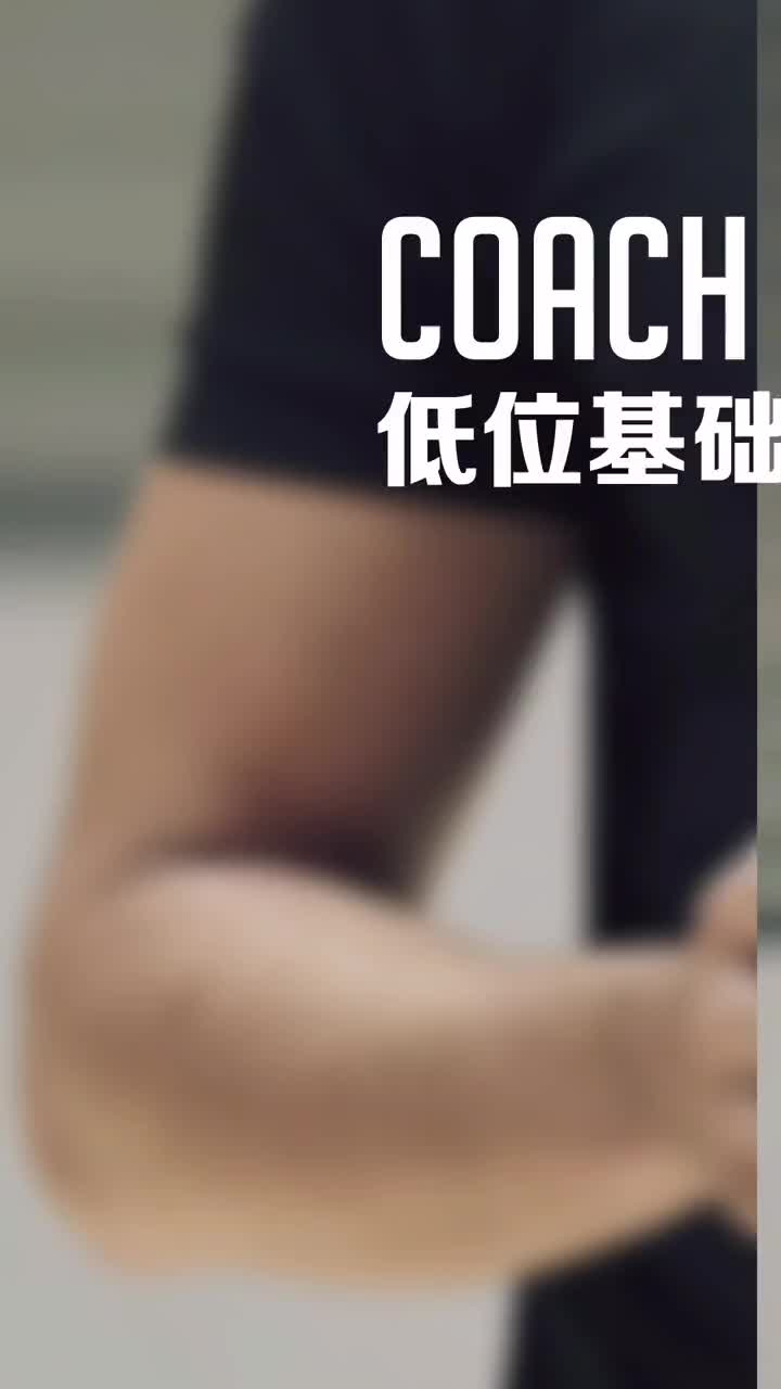 來自西班牙甲級聯賽的退役球員Beni展示經典的低位進攻技術！