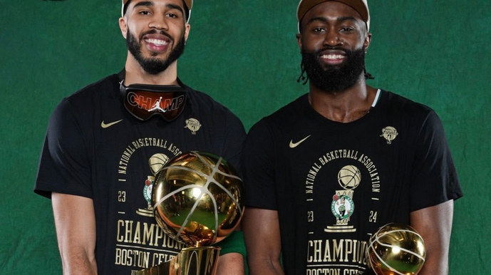 雙探花缺一不可！Tatum直呼布朗MVP，布朗高情商回復：我們兩個都是MVP！