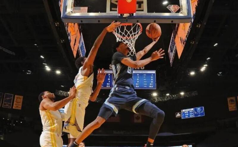 NBA / 2換1！交易達成！曾經的全美第一高中生，球隊培養整整3年，送到籃網換空氣
