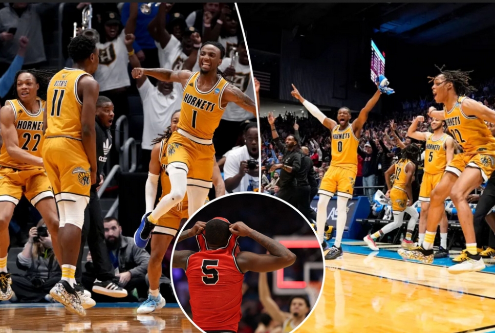 NCAA / 【影片】戲劇！3.4秒貫穿全場絕殺妙傳：瘋狂三月搶戲NBA，諾克斯握拳怒吼