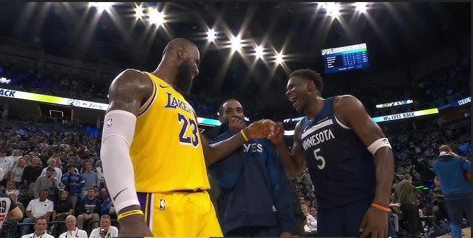 NBA / 名記炮轟詹皇：落後7分和愛德華嬉皮笑臉，若是科比會和對手死磕到底！
